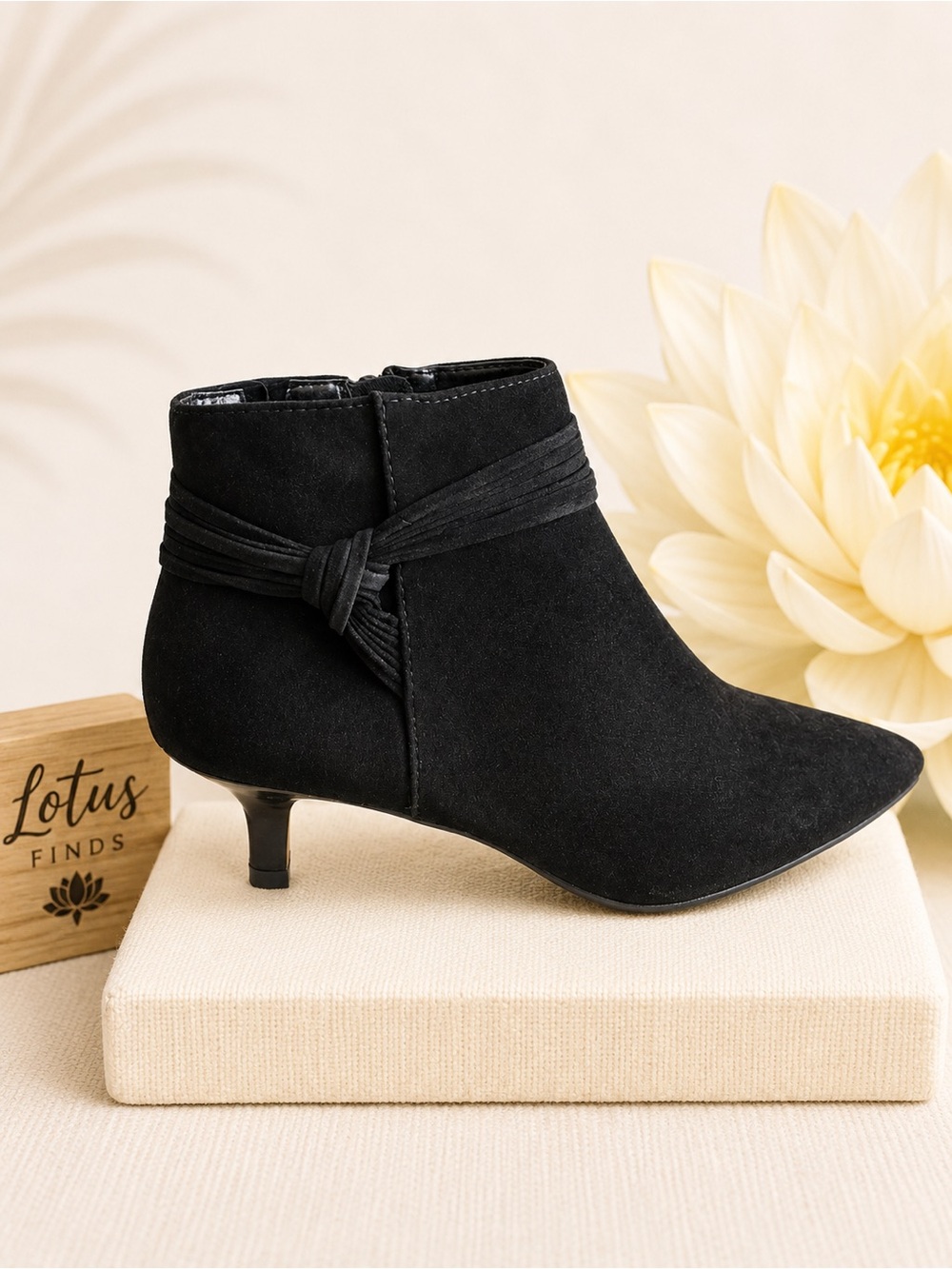 Bella Vita JANI Black Suede Leather Kitten Heel Ankle Boots – Size 7